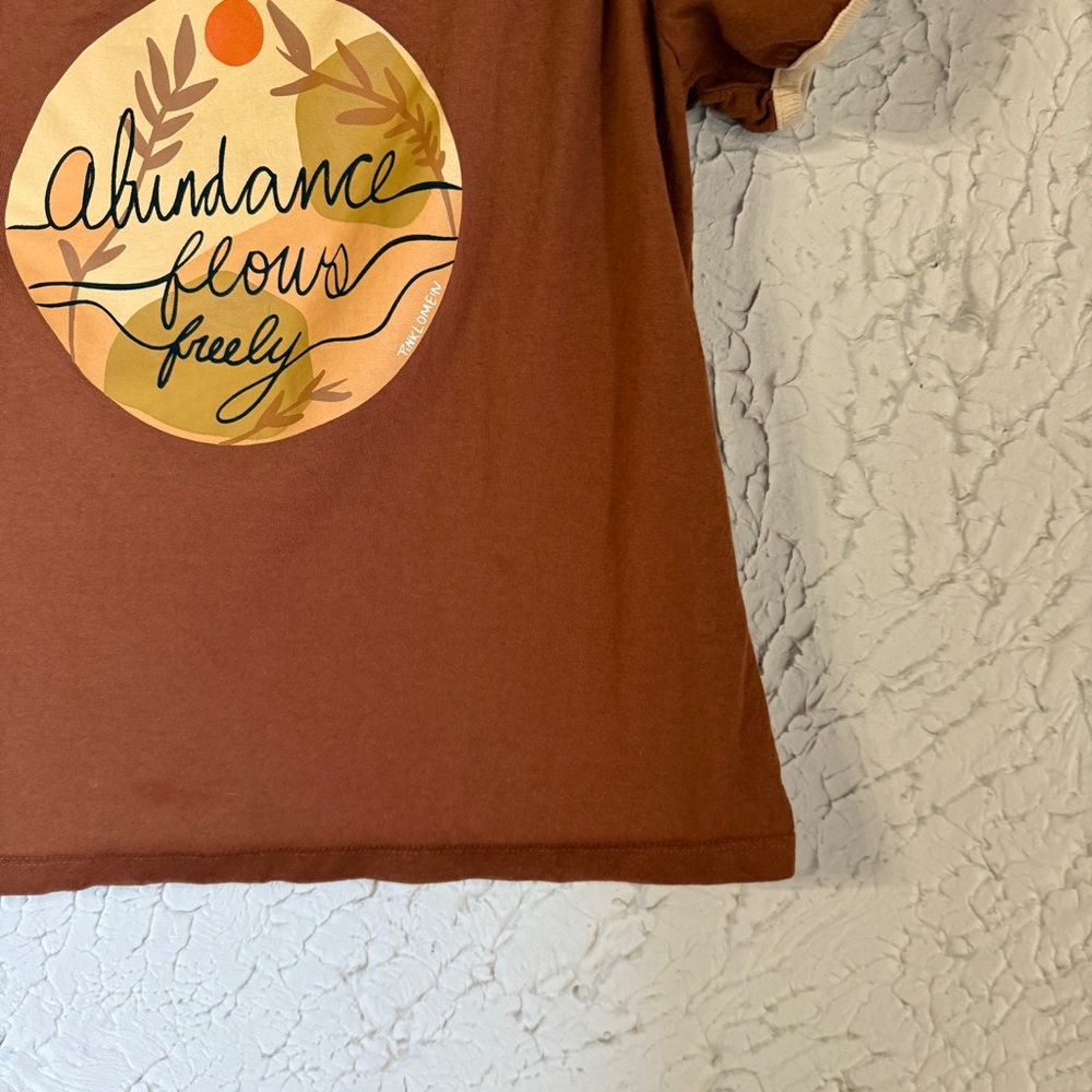 PINK Omen Brown Graphic Tee - Picture 4 of 6